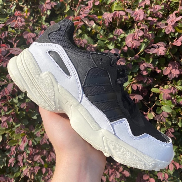 Brand New Vintage Style Adidas Sneakers - Picture 2 of 4